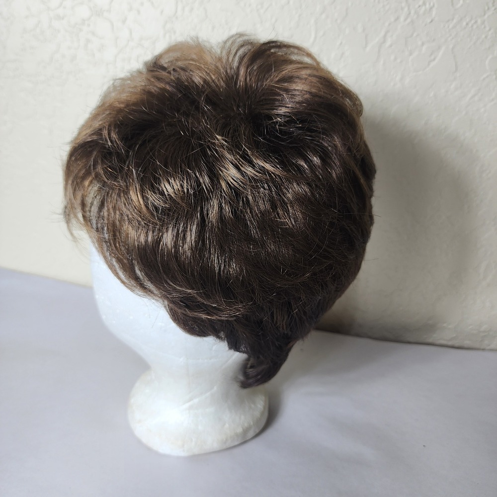 Gabor Flexlite Synthetic Wig Short Layered Pixie Brown Petite Personal Fit Cap - Picture 2 of 9